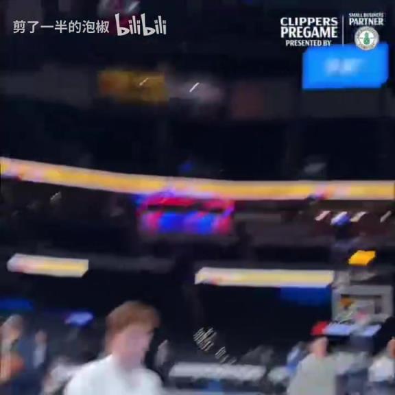 宝藏球员！你以为小琼斯能延续去年季后赛的亮眼体现吗？？？？？-蜘蛛直播